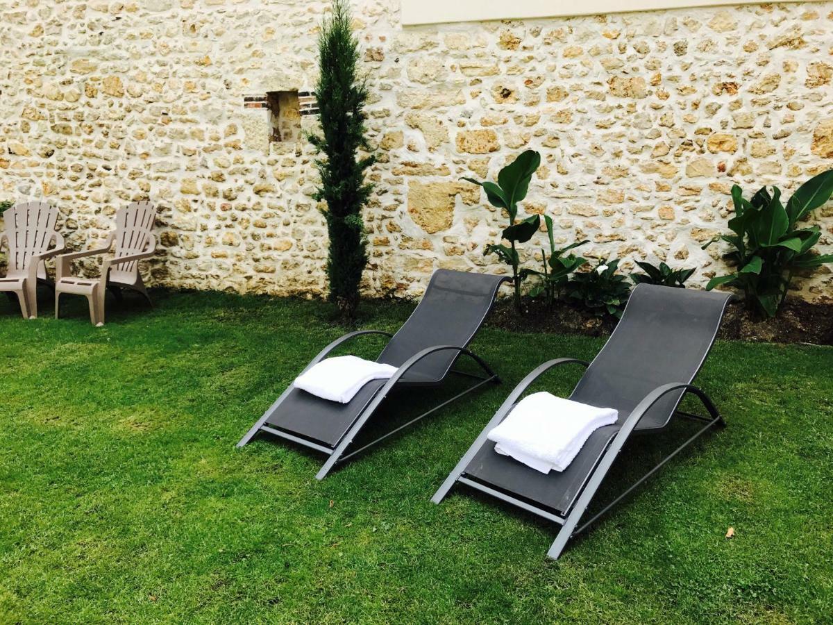 Demeure Saint Martin Bed & Breakfast Blancs-Coteaux Exterior photo